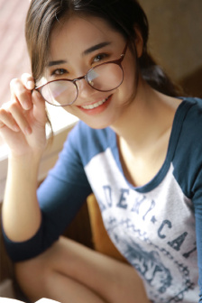 绿野艳阳红